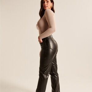 Curve Love Criss-Cross Waistband Vegan Leather 90s Straight Pant